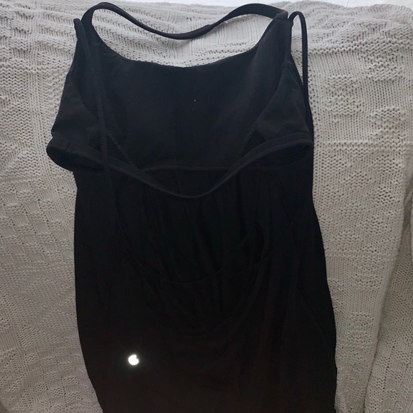 Black lululemon tank - Picture 3 of 5